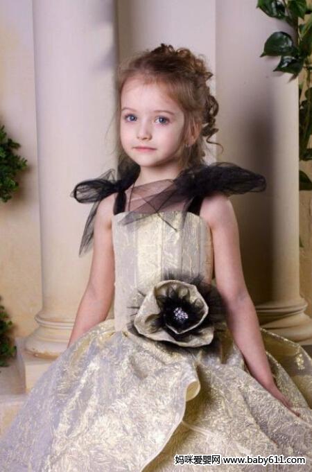 (j)ͯģAngelina Kurkina