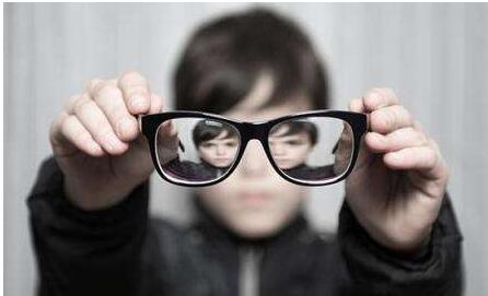 ͯҕ(yng)ԓR᣿